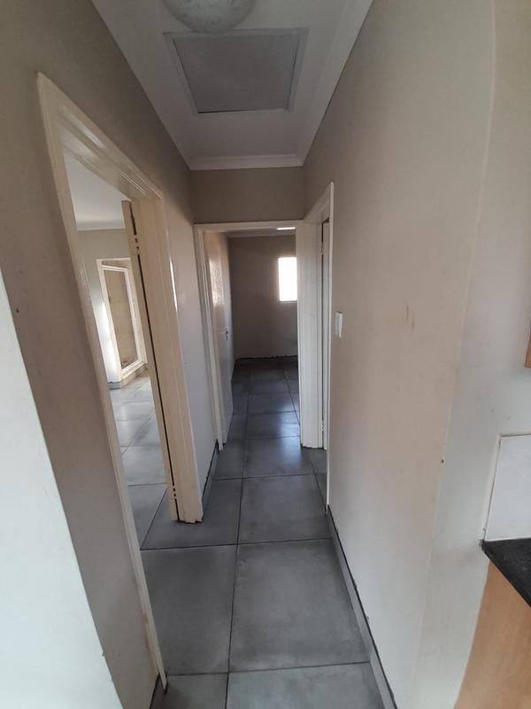 3 Bedroom Property for Sale in Dawn Park Gauteng