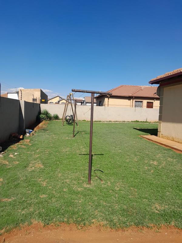 3 Bedroom Property for Sale in Dawn Park Gauteng