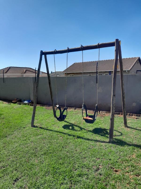 3 Bedroom Property for Sale in Dawn Park Gauteng