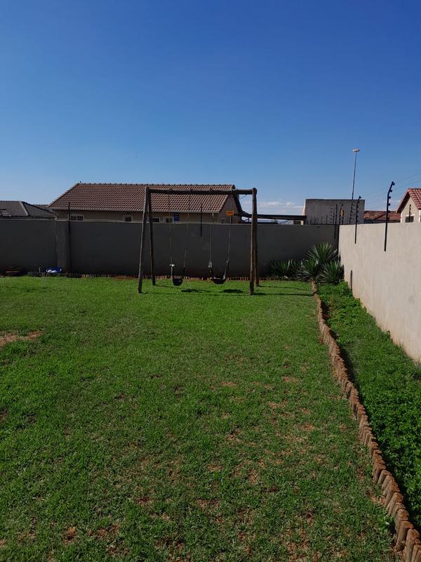 3 Bedroom Property for Sale in Dawn Park Gauteng