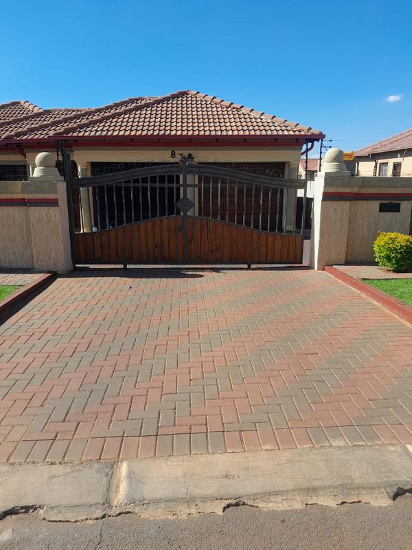 3 Bedroom Property for Sale in Dawn Park Gauteng