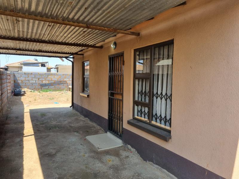 2 Bedroom Property for Sale in Windmill Park Gauteng