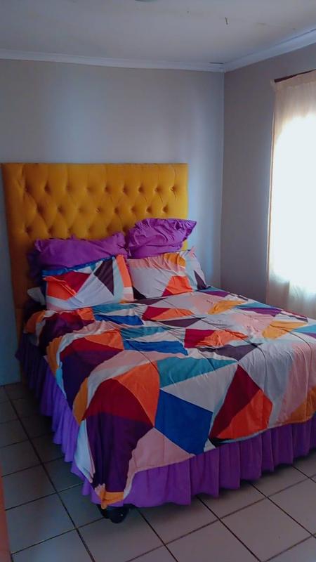 5 Bedroom Property for Sale in Buhle Park Gauteng