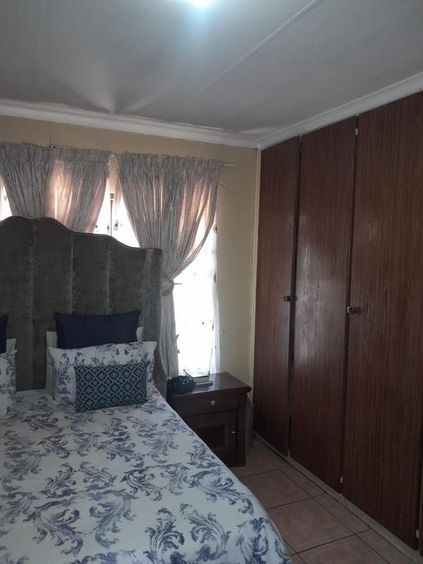 3 Bedroom Property for Sale in Dersley Gauteng