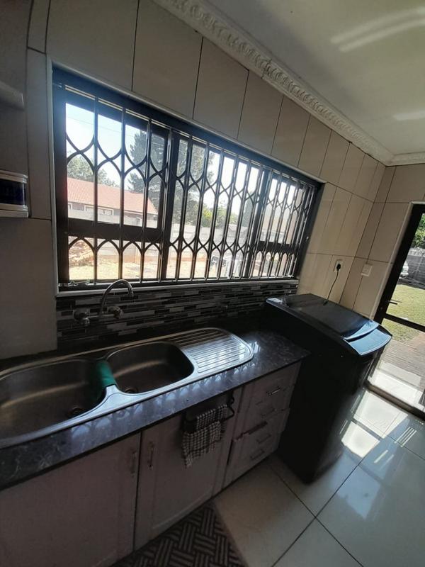 3 Bedroom Property for Sale in Dersley Gauteng