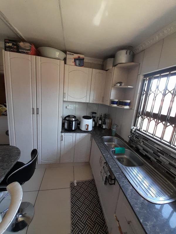 3 Bedroom Property for Sale in Dersley Gauteng