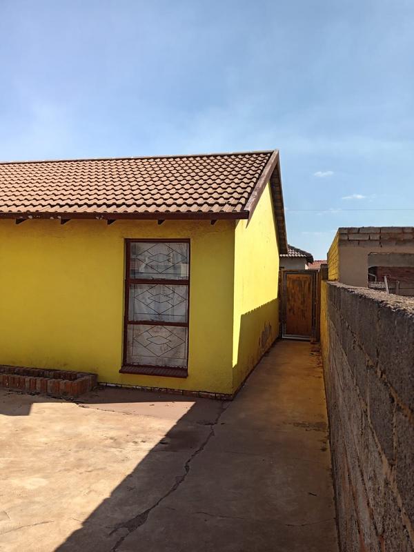 3 Bedroom Property for Sale in Vosloorus Gauteng