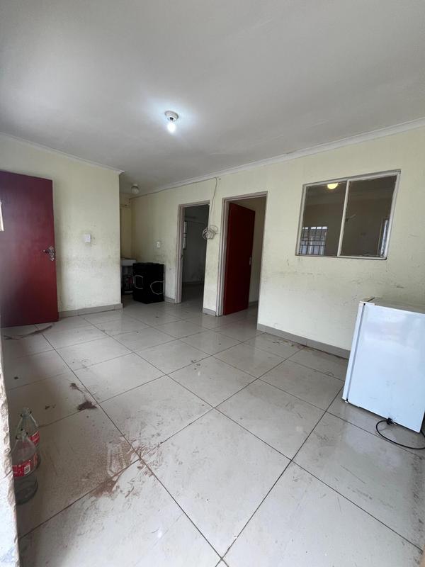 To Let 2 Bedroom Property for Rent in Lombardy East Gauteng