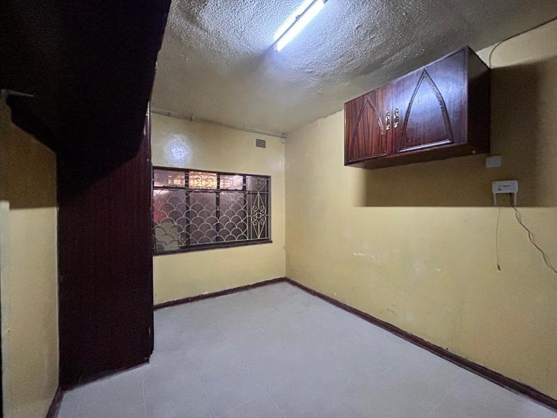 9 Bedroom Property for Sale in Actonville Gauteng