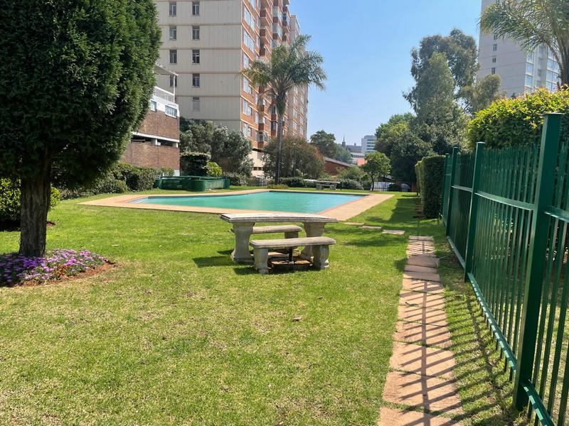 2 Bedroom Property for Sale in Bedford Gardens Gauteng