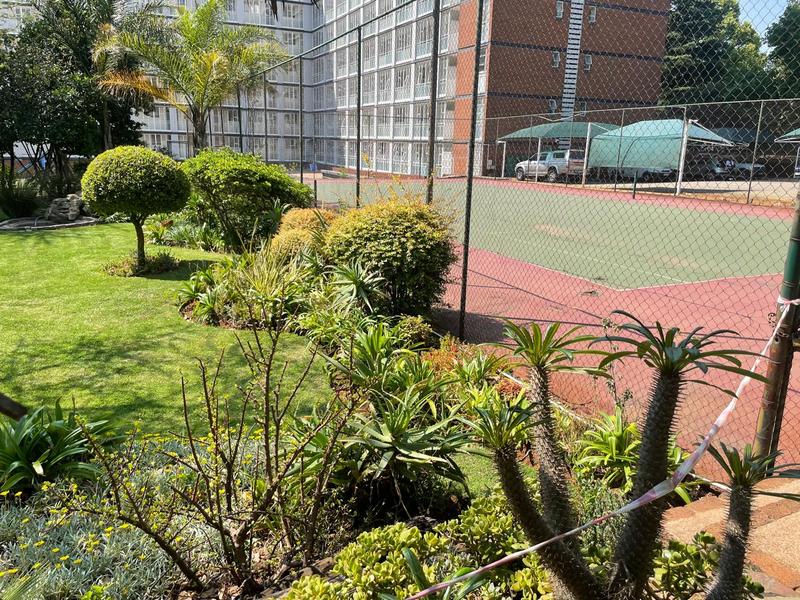 2 Bedroom Property for Sale in Bedford Gardens Gauteng
