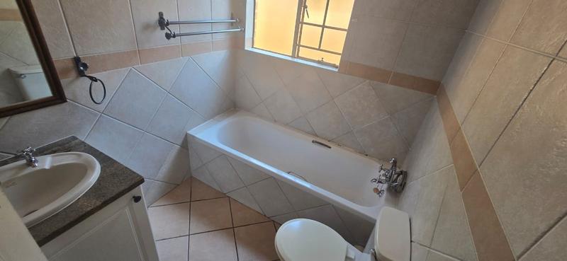 To Let 2 Bedroom Property for Rent in Equestria Gauteng