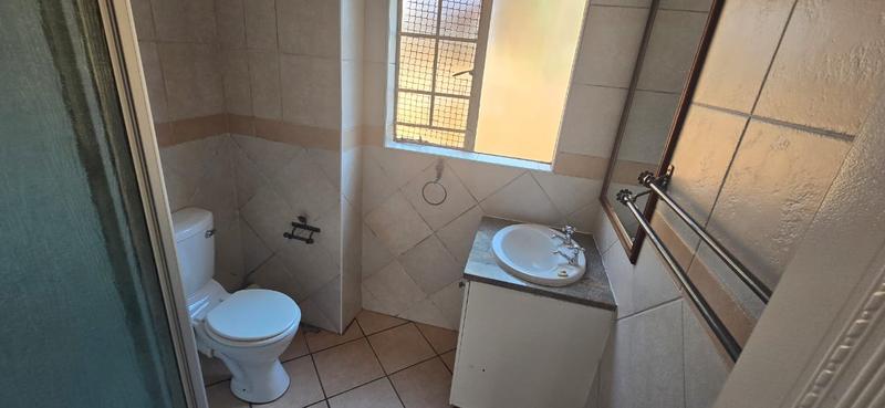 To Let 2 Bedroom Property for Rent in Equestria Gauteng