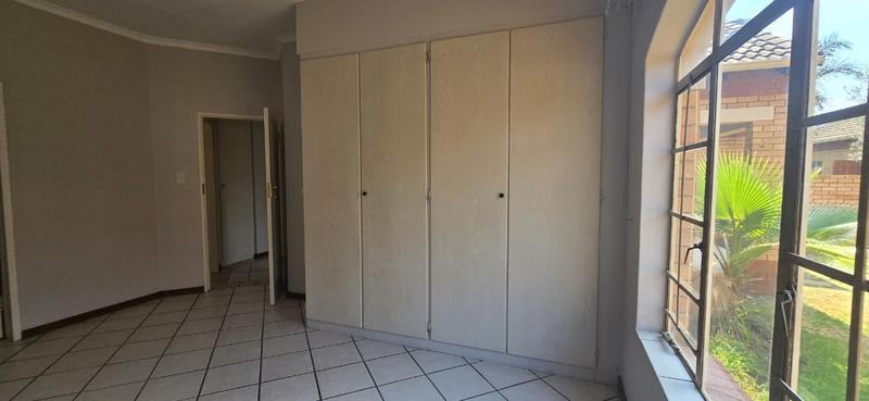 To Let 2 Bedroom Property for Rent in Equestria Gauteng