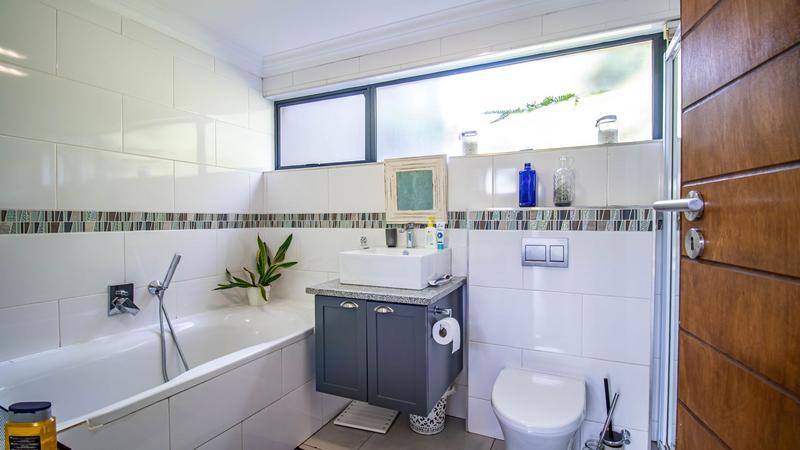 3 Bedroom Property for Sale in Midstream Estate Gauteng