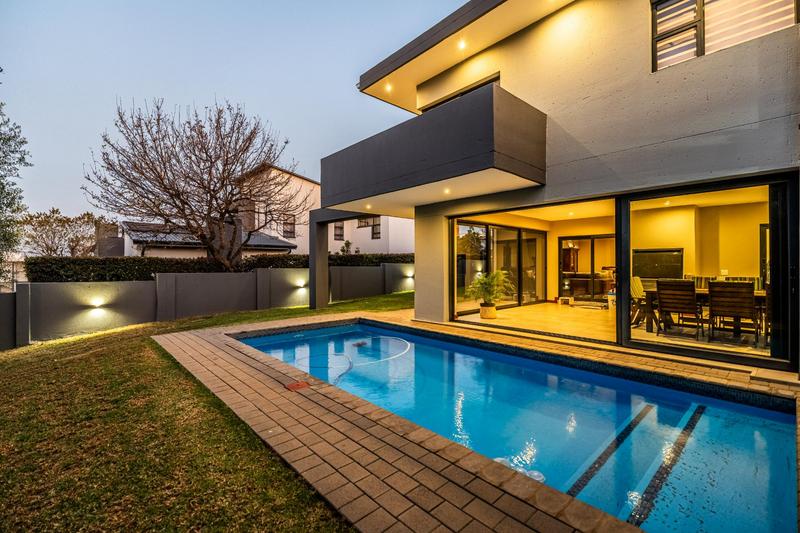 5 Bedroom Property for Sale in Midstream Ridge Gauteng
