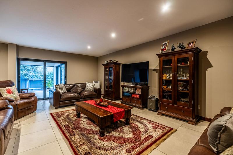 5 Bedroom Property for Sale in Midstream Ridge Gauteng