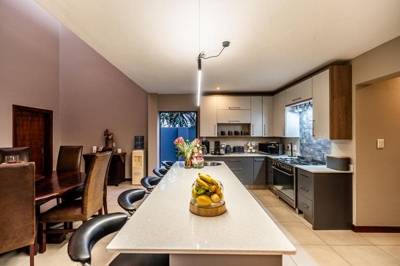 5 Bedroom Property for Sale in Midstream Ridge Gauteng
