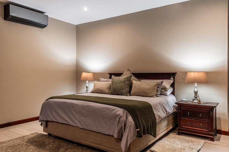 5 Bedroom Property for Sale in Midstream Ridge Gauteng