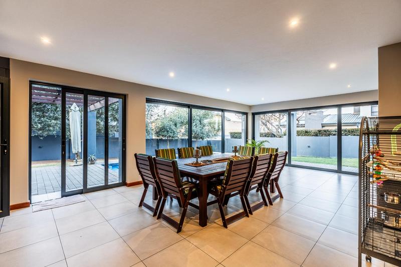 5 Bedroom Property for Sale in Midstream Ridge Gauteng