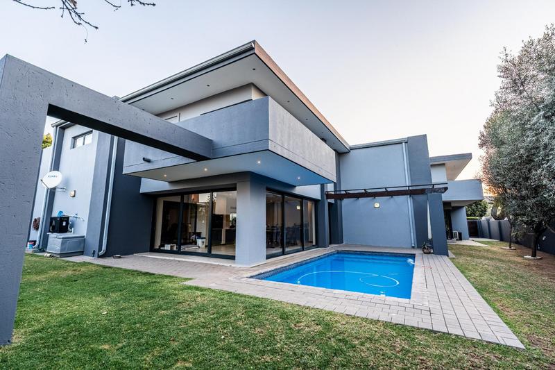 5 Bedroom Property for Sale in Midstream Ridge Gauteng