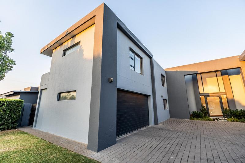 5 Bedroom Property for Sale in Midstream Ridge Gauteng