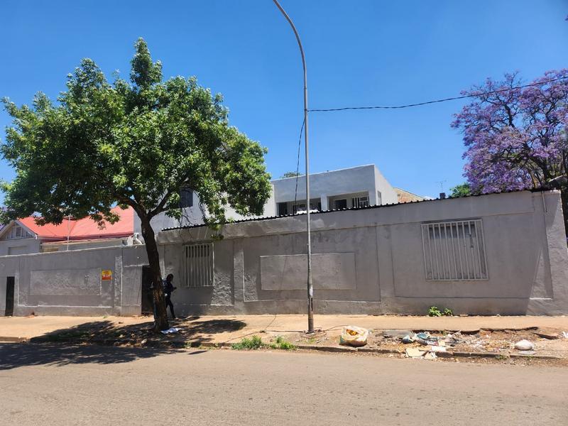 16 Bedroom Property for Sale in Bellevue Gauteng