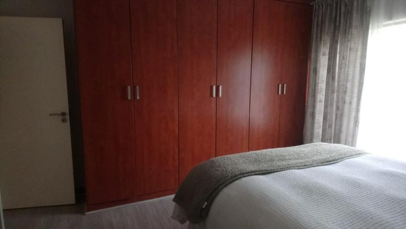 To Let 2 Bedroom Property for Rent in Sunninghill Gauteng