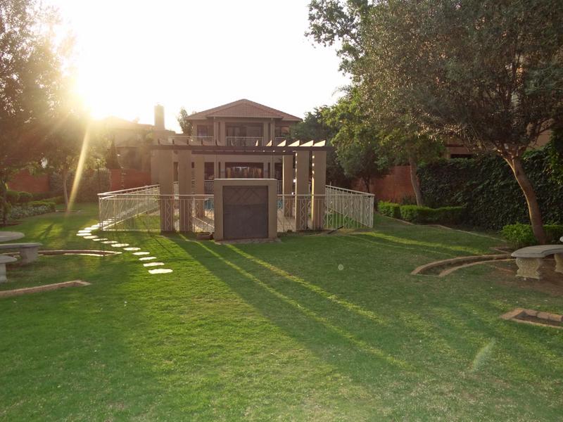 To Let 2 Bedroom Property for Rent in Sunninghill Gauteng