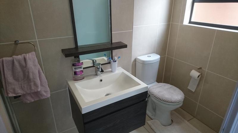 To Let 3 Bedroom Property for Rent in Olivedale Gauteng