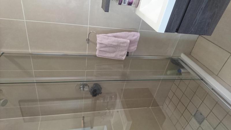 To Let 3 Bedroom Property for Rent in Olivedale Gauteng