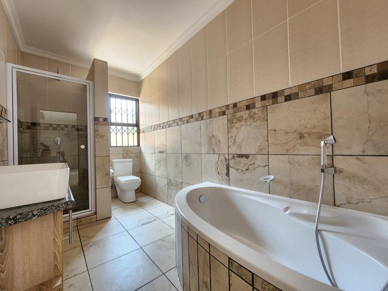 3 Bedroom Property for Sale in Meyerton Central Gauteng