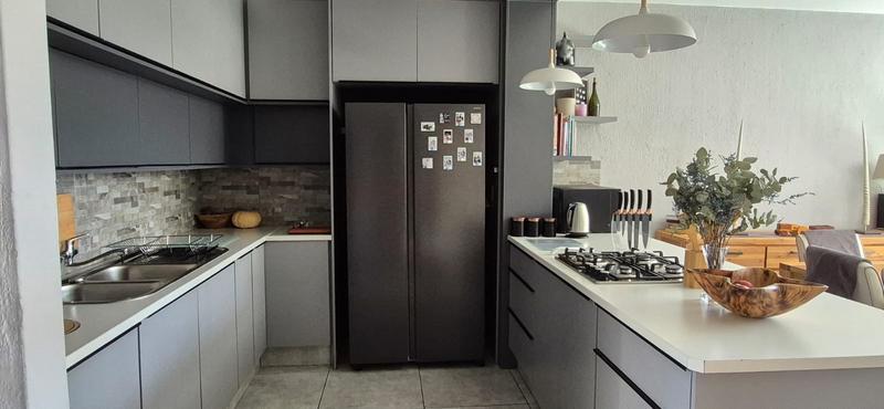 2 Bedroom Property for Sale in Meyerton Central Gauteng