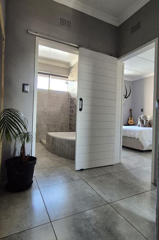 2 Bedroom Property for Sale in Meyerton Central Gauteng