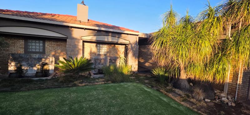 4 Bedroom Property for Sale in Vanderbijlpark SE 4 Gauteng