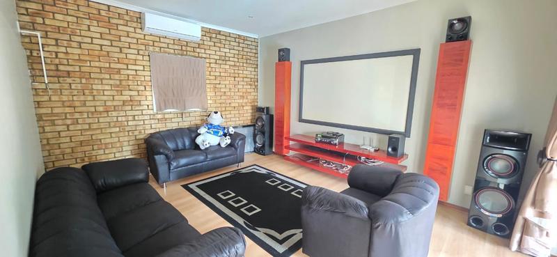 4 Bedroom Property for Sale in Vanderbijlpark SE 4 Gauteng
