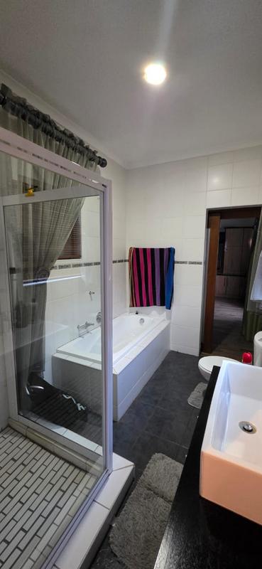 4 Bedroom Property for Sale in Vanderbijlpark SE 4 Gauteng