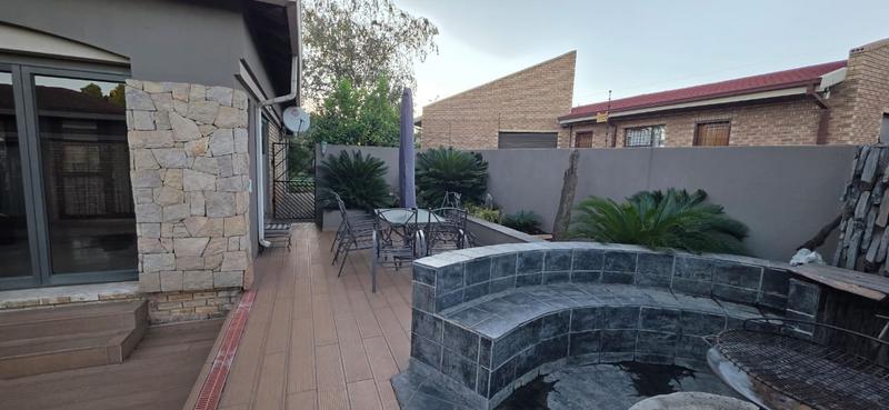 4 Bedroom Property for Sale in Vanderbijlpark SE 4 Gauteng
