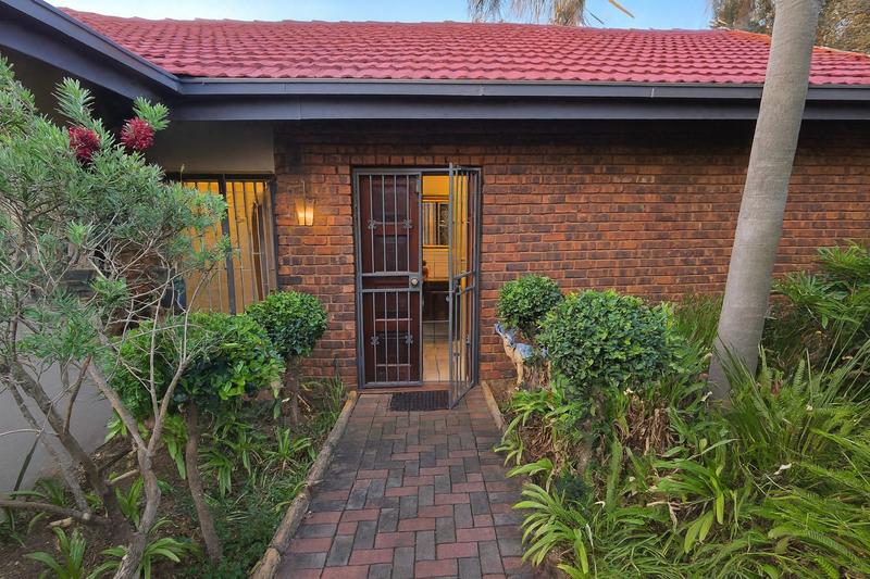 4 Bedroom Property for Sale in Elardus Park Gauteng