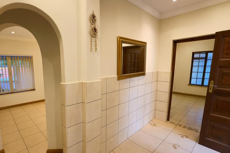 4 Bedroom Property for Sale in Elardus Park Gauteng