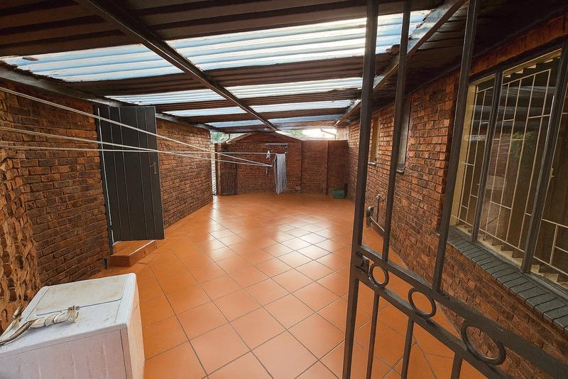 4 Bedroom Property for Sale in Elardus Park Gauteng