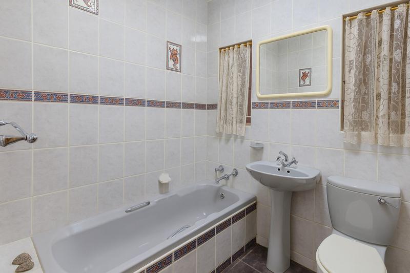 4 Bedroom Property for Sale in Elardus Park Gauteng