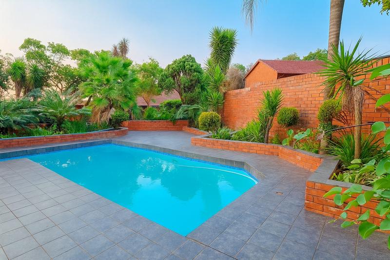 4 Bedroom Property for Sale in Elardus Park Gauteng