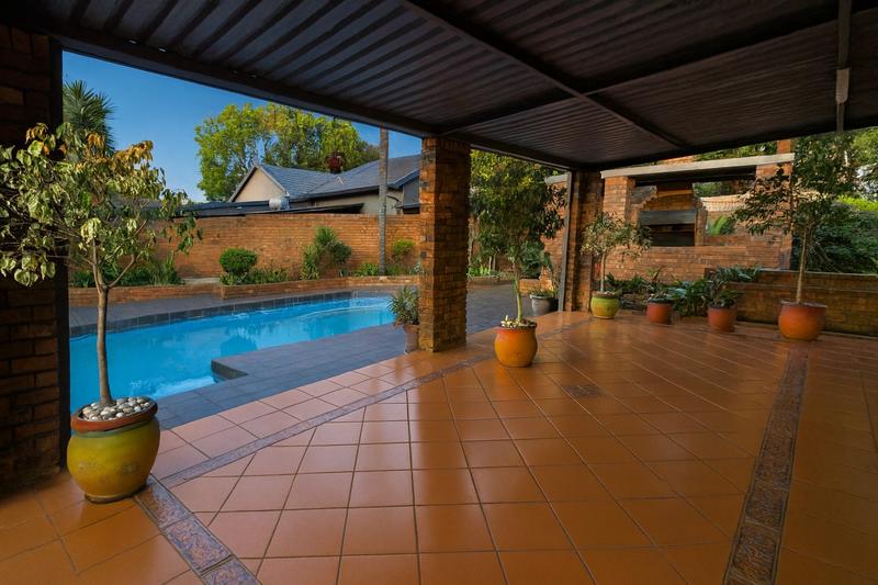 4 Bedroom Property for Sale in Elardus Park Gauteng