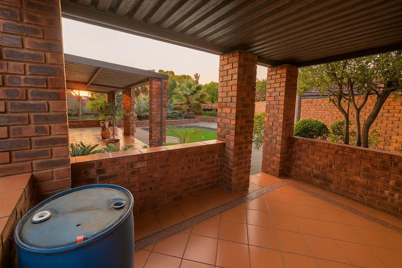 4 Bedroom Property for Sale in Elardus Park Gauteng