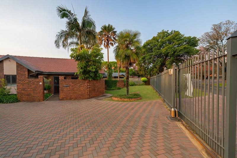 4 Bedroom Property for Sale in Elardus Park Gauteng