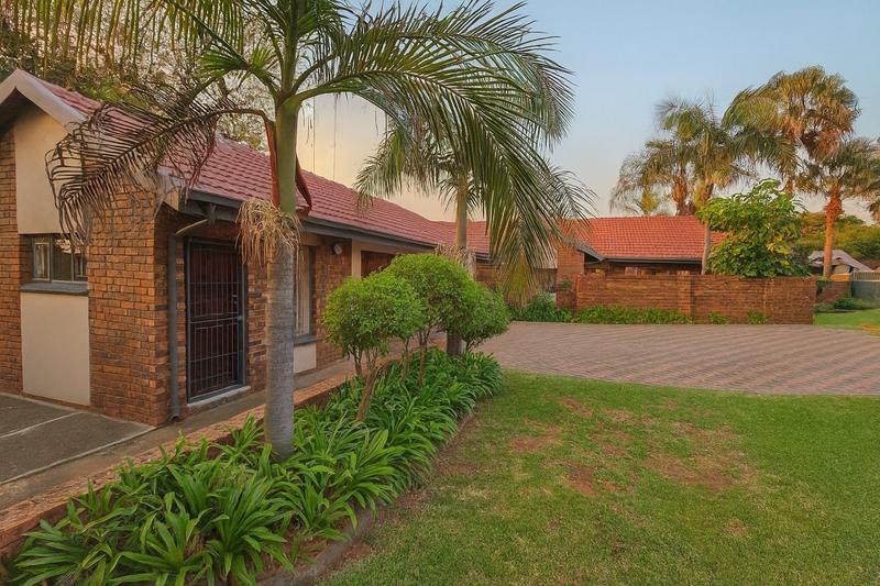 4 Bedroom Property for Sale in Elardus Park Gauteng