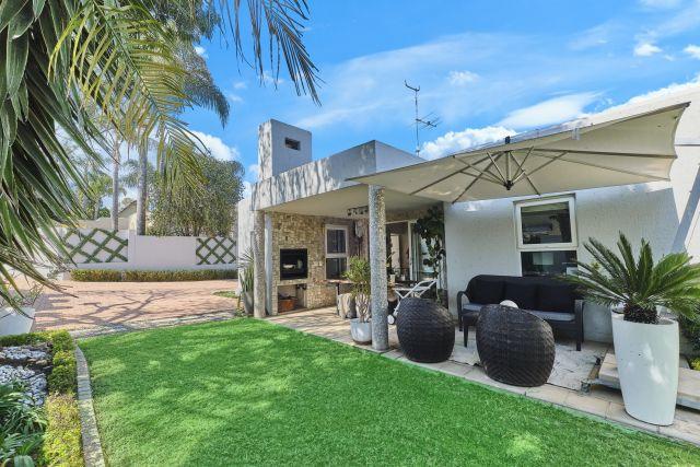 3 Bedroom Property for Sale in Sunninghill Gauteng