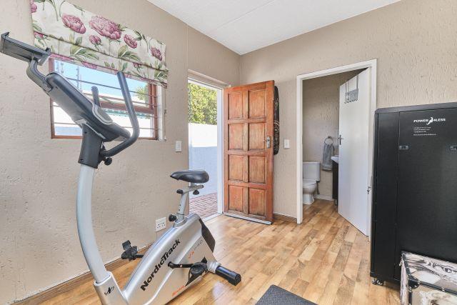 3 Bedroom Property for Sale in Sunninghill Gauteng