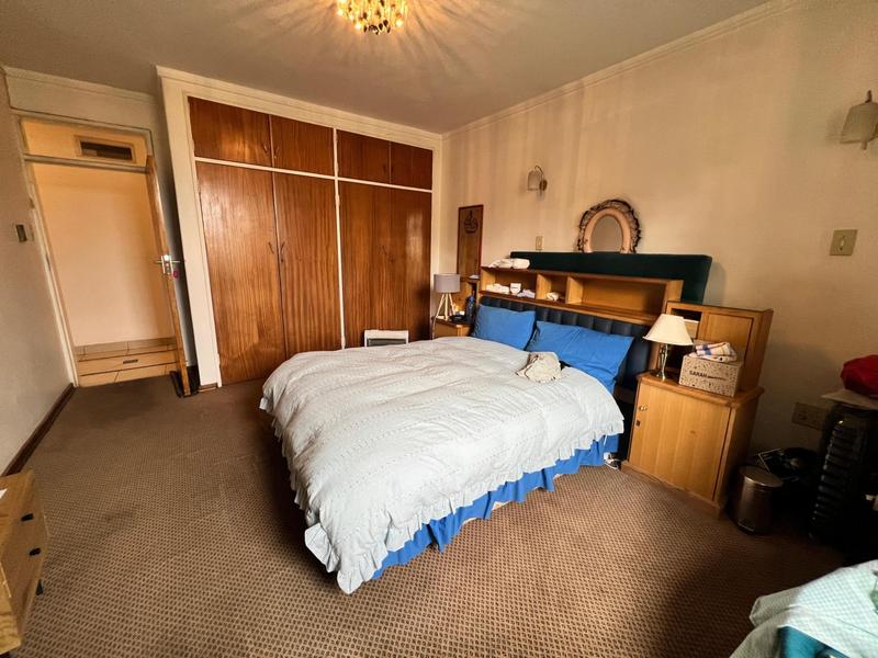 7 Bedroom Property for Sale in Laudium Gauteng